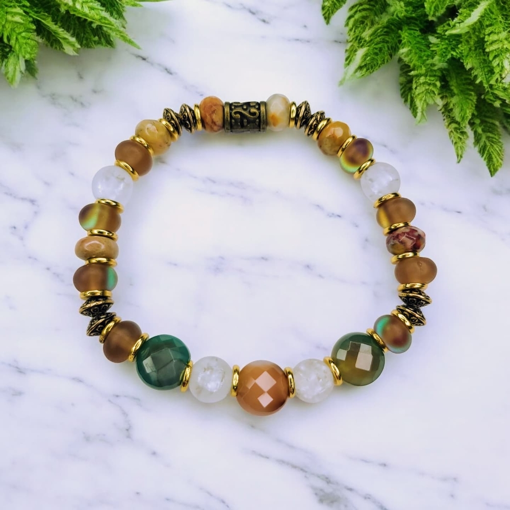 Elegant Gold and Green Beaded Bracelet